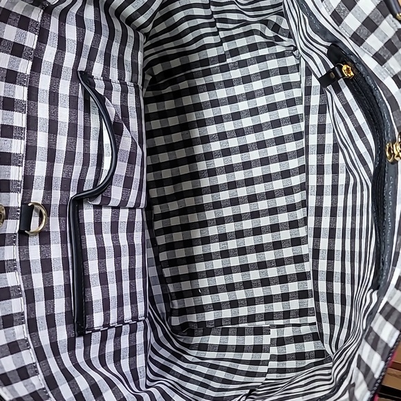 🎁 Clever Carriage Company Eclectic Shopper Satchel - Picture 6 of 9